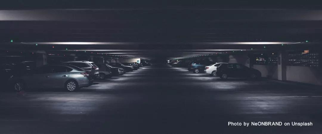  汽車庫(kù)、修車庫(kù)、停車場(chǎng)